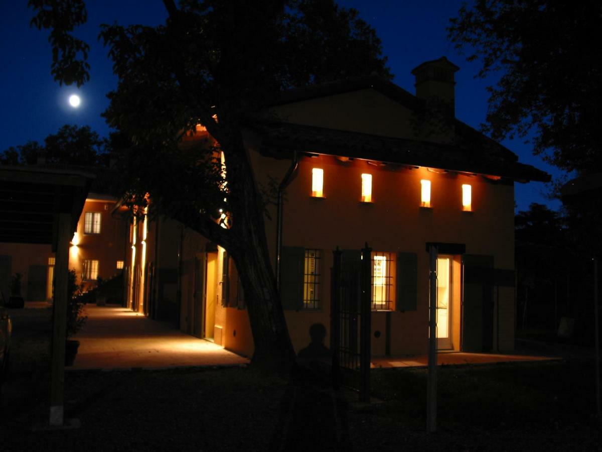 Il Fienile, Casa Vacanza In Campagna Con Parcheggio Privato E Giardino Privato, A 6 Chilometri Da Bologna Centro E 1 Chilometro Da Bologna Fiera, Parco Commerciale Meraville E Gran Tour Italia — Photos 3